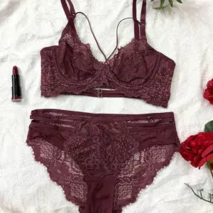 Wine Lace Elegance Set Lish Blish