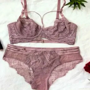 Wine Lace Elegance Set Lish Blish