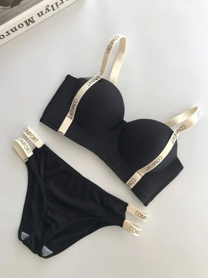 Scarlet Comfort Set Lish Blish